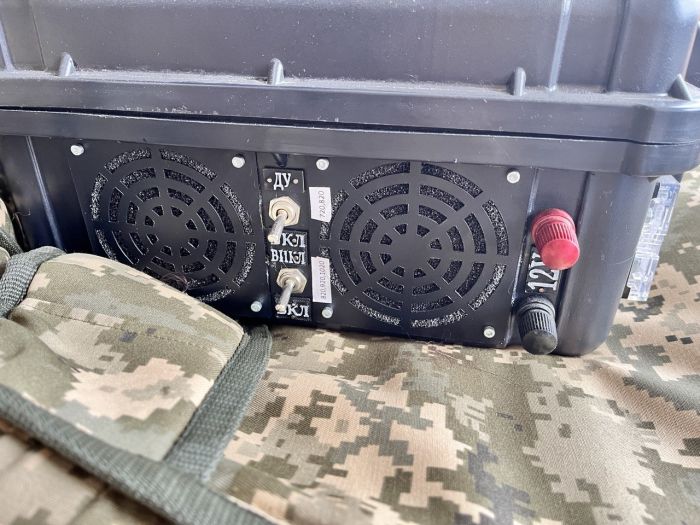 ЗАСІБ РАДІОЕЛЕКТРОННОЇ БОРОТЬБИ «ВАРТОВИЙ 3»  (720-1020 MHz)